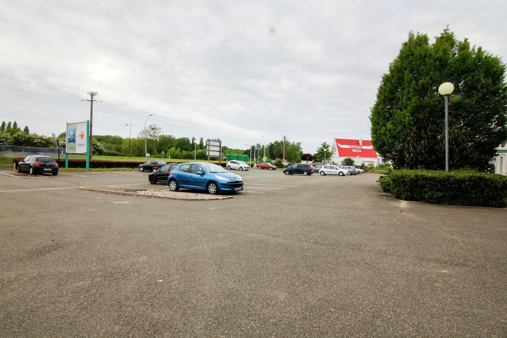 Ibis Budget Châteaudun Екстериор снимка