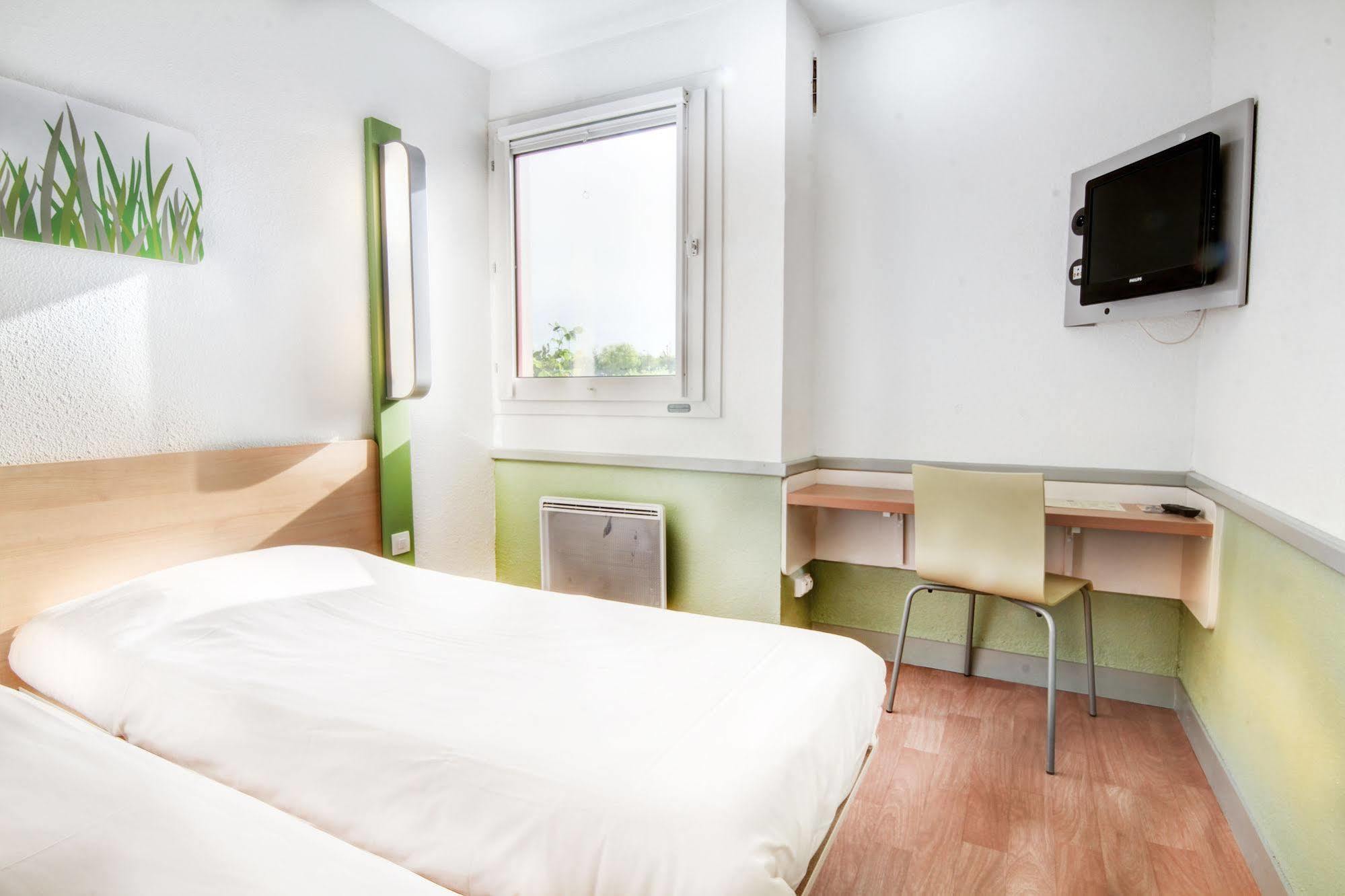 Ibis Budget Châteaudun Екстериор снимка