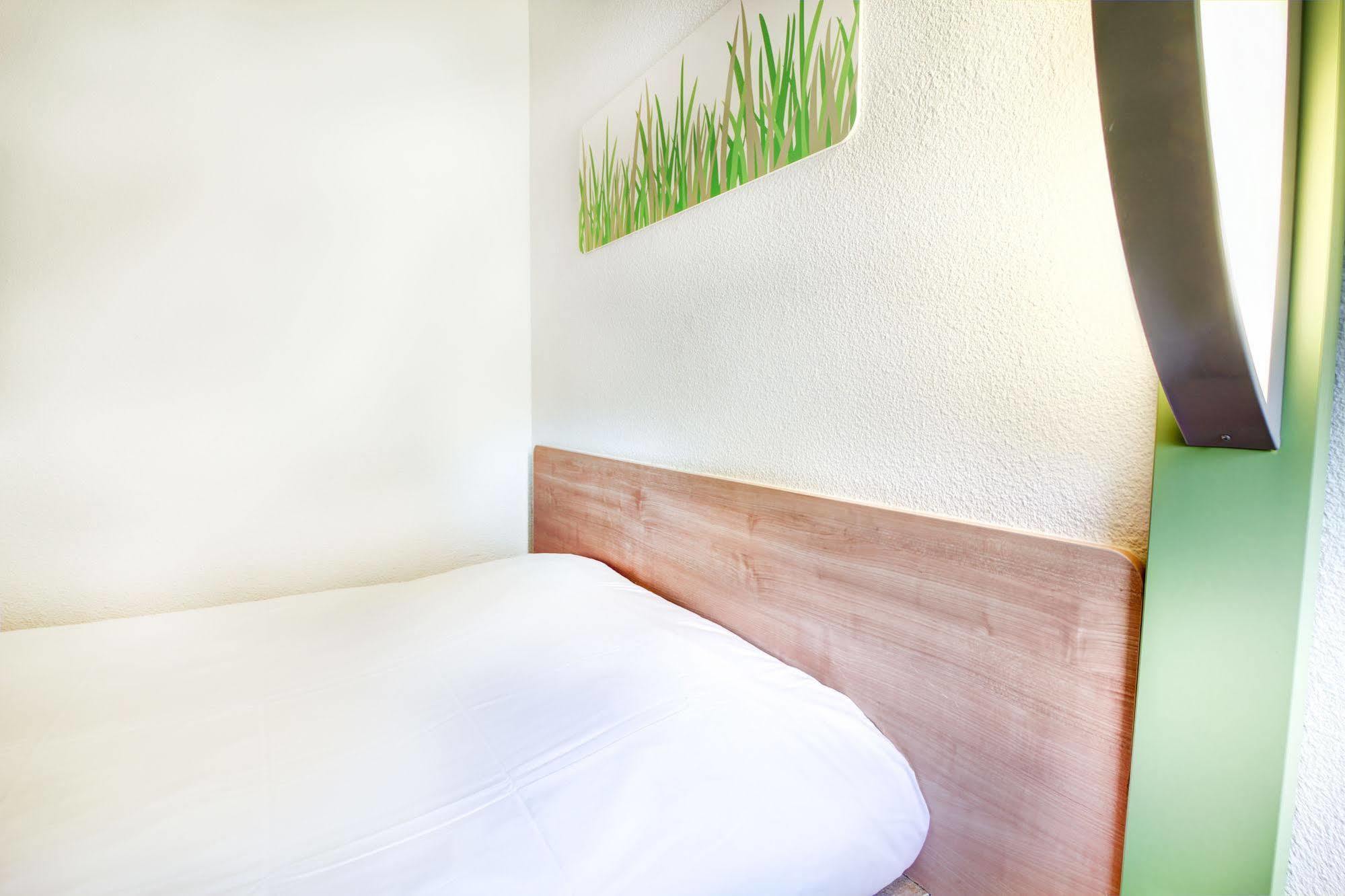 Ibis Budget Châteaudun Екстериор снимка