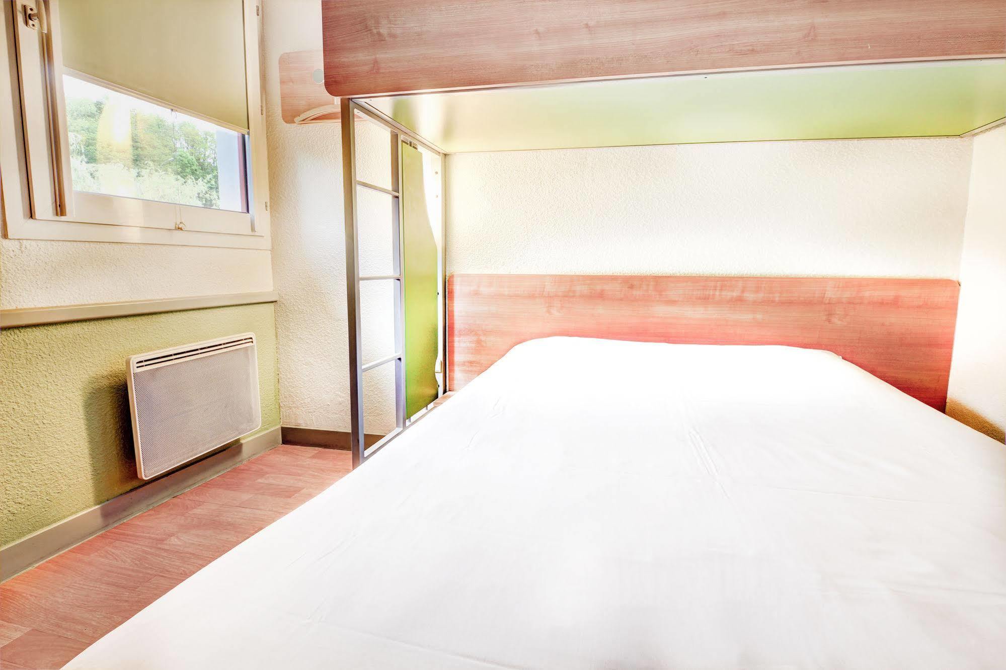 Ibis Budget Châteaudun Екстериор снимка
